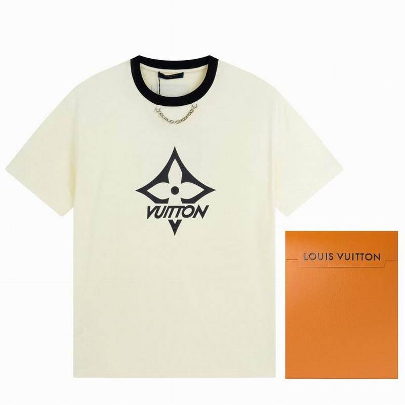 Louis Vuitton Men's T-shirts 922